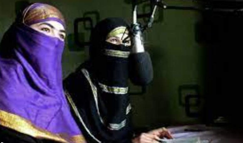 طالبان در غزنی نشر پیامهای بازرگانی به صدای بانوان را منع کردند 1 n00002704 b