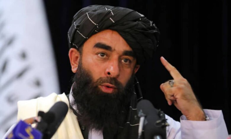 مجاهد: با نماینده ویژه سازمان ملل برای افغانستان همکاری نمیکنیم 1 ذبیح الله مجاهد