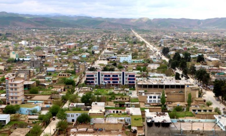 در دو حادثهی ترافیکی در استان فاریاب جان سه نفر را گرفت و ۱۶ زخمی برجای گذاشت 1 فاریاب 880x550 1
