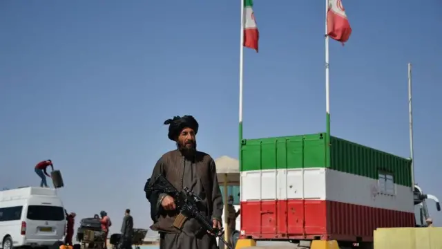 دو جنگجویان طالب در درگیری با مرزبانان ایرانی زخمی شدند 5 90