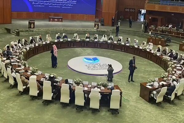 خلاصه نشست موضع گیری های علمای جهان اسلامی در مورد حق تعلیم زنان 1 3729246 363