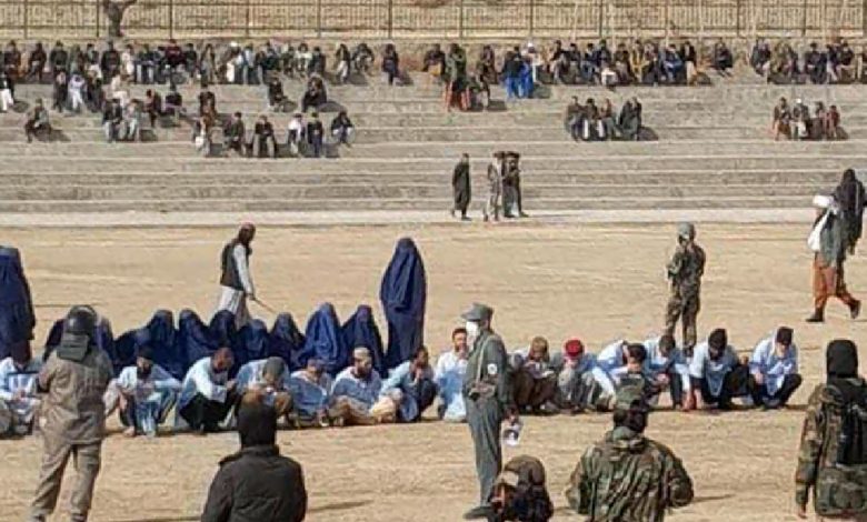 طالبان ده نفر از جمله یک زن را در خوست شلاق زدند 1 shalaq